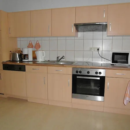 In Reinhardswald Bei Sababurg, Cleaning Included Apartmán